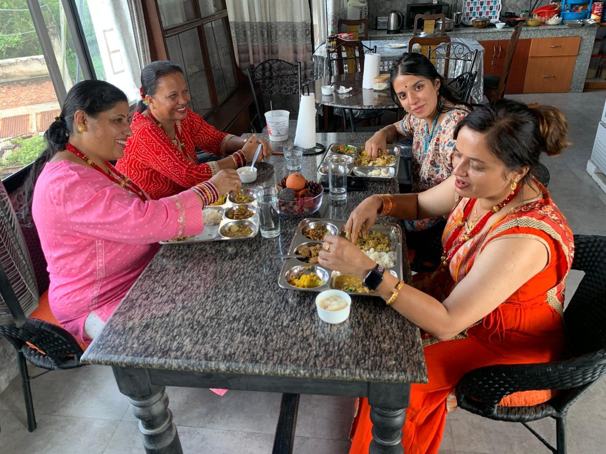 Bnb Royal Tourist House Kathmandu Bagian luar foto