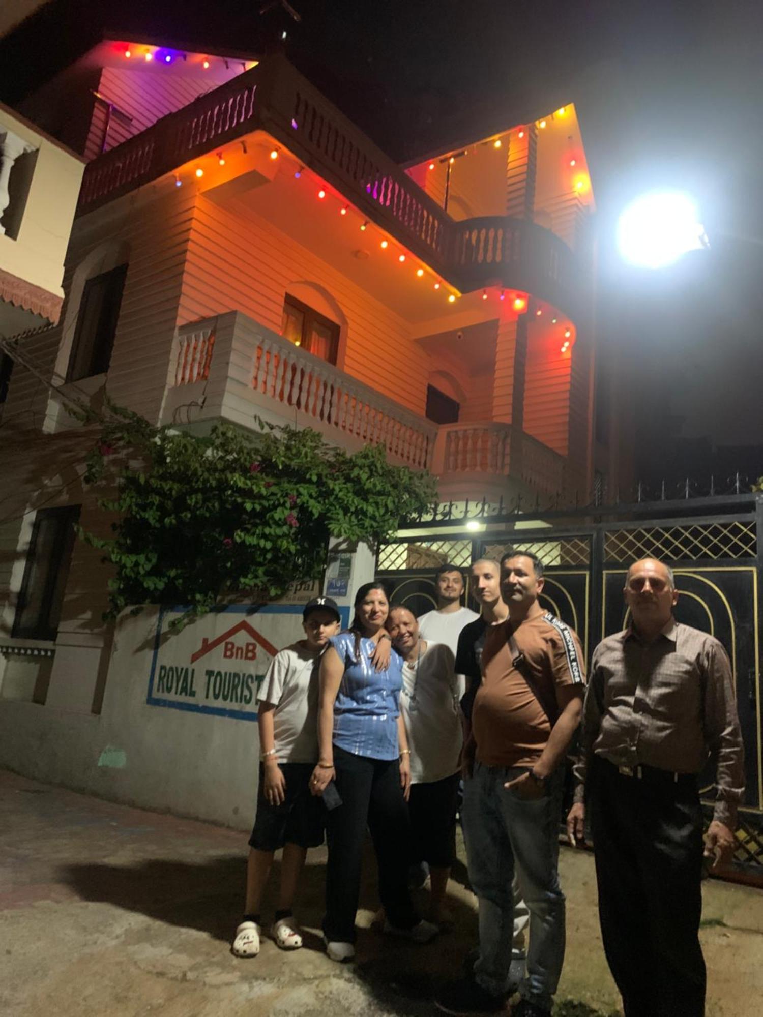 Bnb Royal Tourist House Kathmandu Bagian luar foto