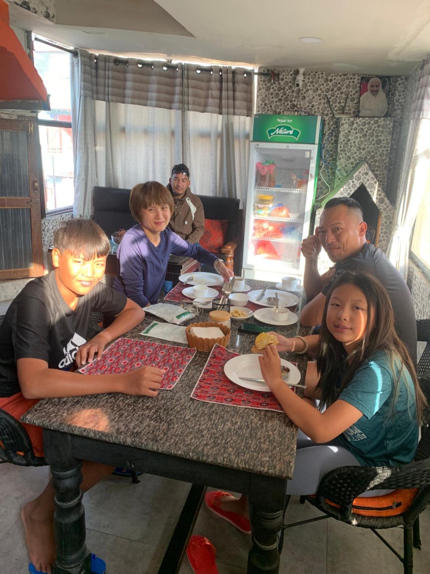 Bnb Royal Tourist House Kathmandu Bagian luar foto