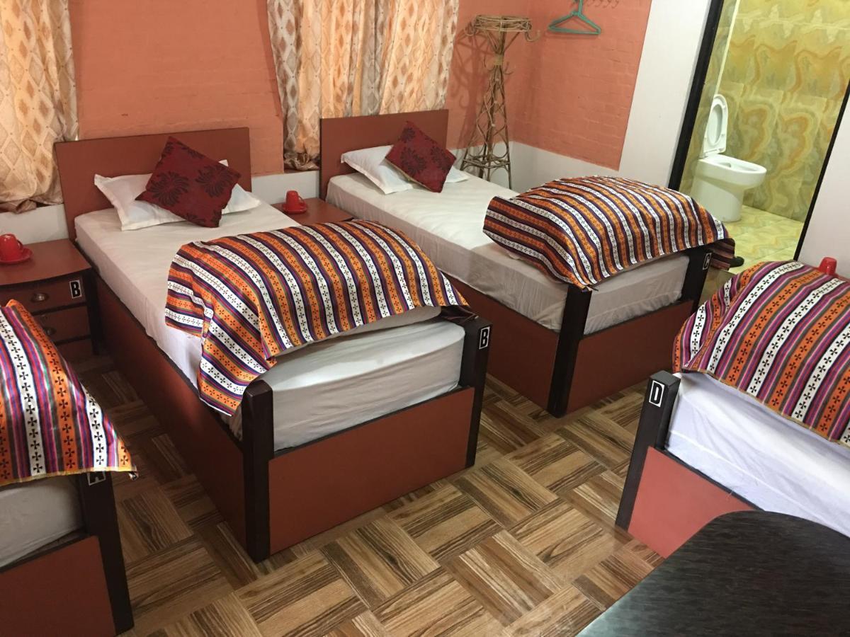 Bnb Royal Tourist House Kathmandu Bagian luar foto